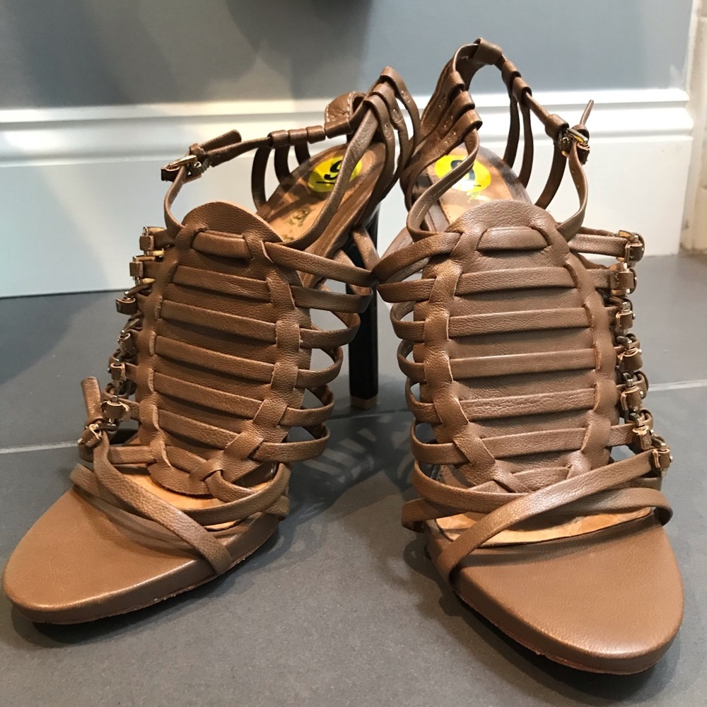 NWOT, L.A.M.B. Rhea Sandal, Tan, 9